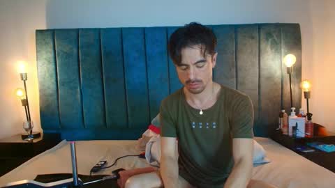 ethan  online show from March 22, 3:21 am