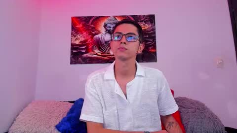 Snapshot of ethan_sai01 chatting on October 28, 9:49 pm ETHAN SAI online show from October 28, 9:49 pm