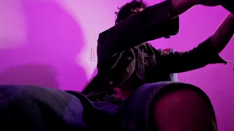 Ethan sykes online show from October 2, 5:06 am