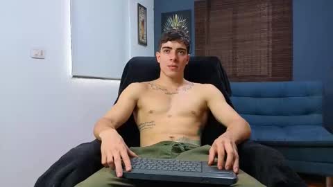 ethangreey1 online show from March 8, 2:54 pm