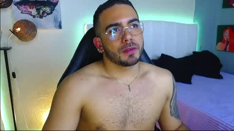Ethan online show from May 26, 10:49 pm