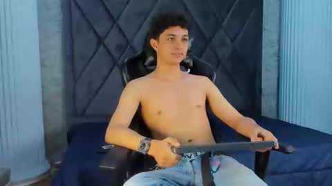 ethanlowell online show from April 14, 8:45 pm