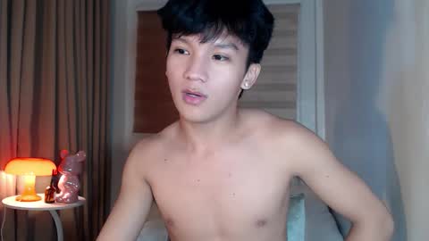 Rey online show from March 3, 2:24 pm