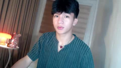 Rey online show from March 23, 6:02 pm