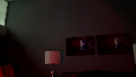 euginehot online show from March 3, 5:20 pm