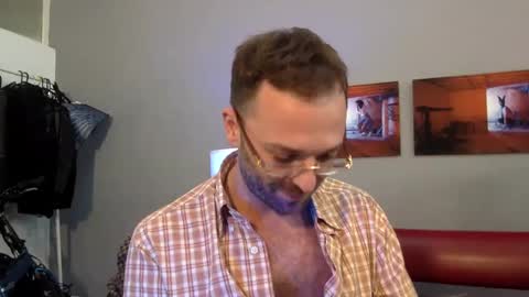 euginehot online show from March 4, 3:04 pm