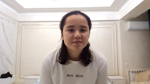 eulajaster online show from December 17, 2:35 pm