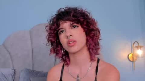 Eva  online show from June 6, 7:03 am