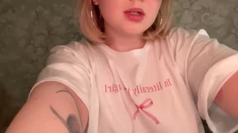 Snapshot of eva_kittenn chatting on September 29, 6:07 pm eva_kittenn online show from September 29, 6:07 pm