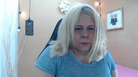 eva_love49 online show from November 12, 12:18 pm