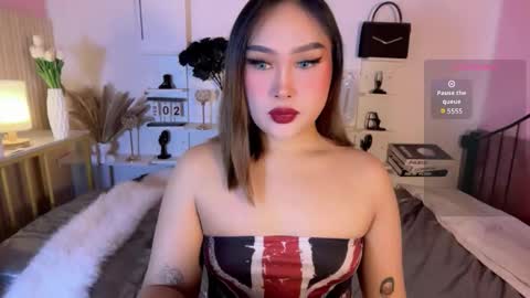 Queen Eva Mazikeen online show from February 2, 6:32 am