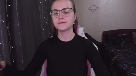 Eva online show from March 6, 1:24 pm