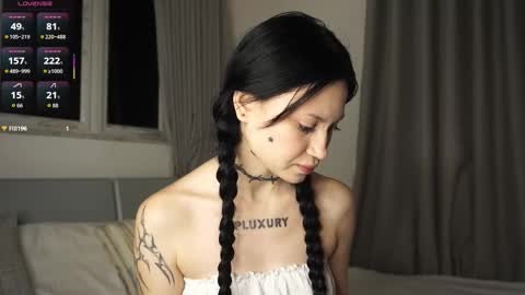 Snapshot of eva_pixie chatting on October 14, 3:37 pm Eva online show from October 14, 3:37 pm