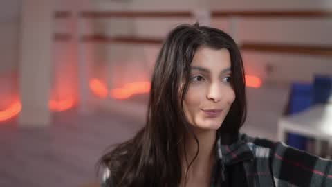 Snapshot of eva_ro chatting on January 3, 8:54 pm EVA  online show from January 3, 8:54 pm