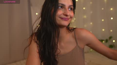 Snapshot of eva_ro chatting on January 22, 7:56 pm EVA  online show from January 22, 7:56 pm