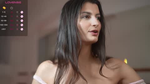 Snapshot of eva_ro chatting on January 12, 4:50 pm EVA  online show from January 12, 4:50 pm