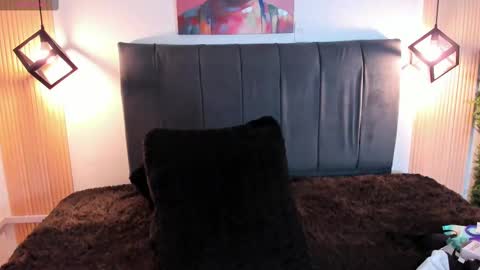 Snapshot of eva_rosee_ chatting on October 22, 2:19 pm Eva   Emily online show from October 22, 2:19 pm