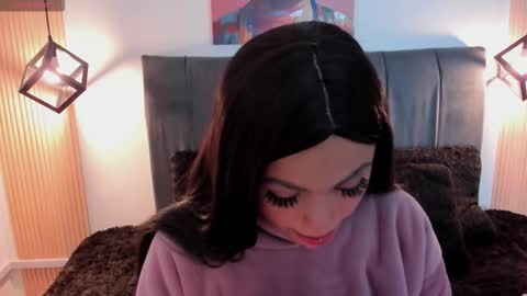 Snapshot of eva_rosee_ chatting on October 1, 11:53 am Eva   Emily online show from October 1, 11:53 am