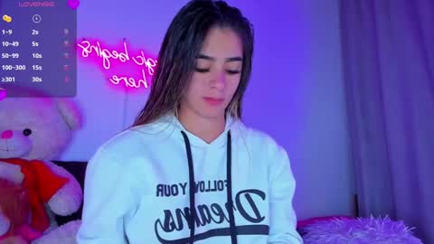 Eva Shinee online show from September 16, 10:39 am