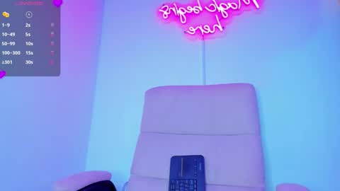 Eva Shinee online show from December 4, 10:15 am