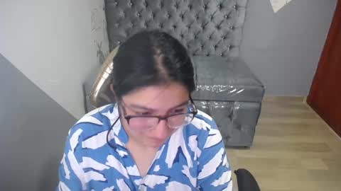 eva_smit_t online show from February 3, 2:53 am