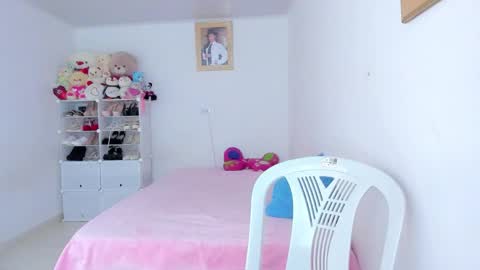 Estefania online show from November 30, 3:08 pm