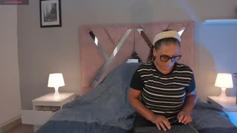  Eva  online show from May 19, 8:05 pm