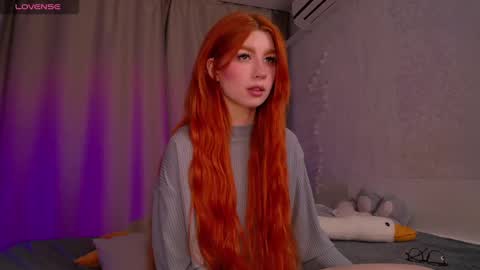 Snapshot of evaa_moonn_ chatting on March 4, 11:40 am Eva online show from March 4, 11:40 am