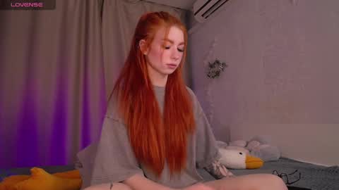 Snapshot of evaa_moonn_ chatting on February 9, 8:45 pm Eva online show from February 9, 8:45 pm