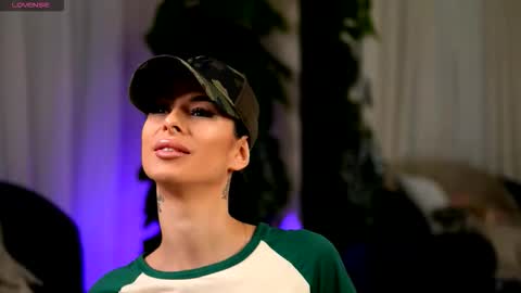 Eva  online show from January 14, 5:15 am