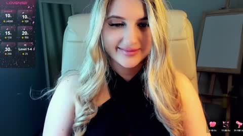 Eva  online show from February 3, 7:00 pm