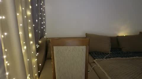 Eva online show from December 14, 10:49 pm