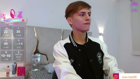 evan_tay online show from March 31, 3:18 am