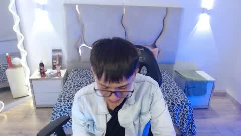 evan_tay online show from February 1, 3:14 am