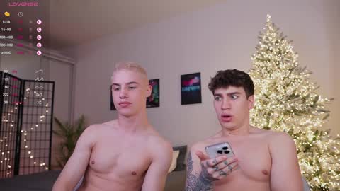 Snapshot of evan_white_ chatting on January 5, 4:16 pm evan_white_ online show from January 5, 4:16 pm