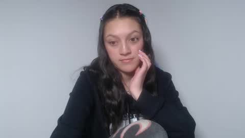 evangeline_petite online show from September 14, 6:15 am