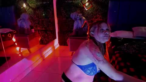  Evangelyne  online show from February 21, 7:39 pm