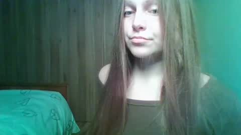 evasapples2026 online show from February 11, 11:19 pm