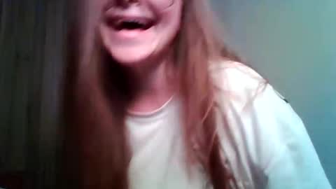 evasapples2026 online show from June 8, 10:43 pm