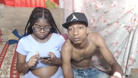 Eva And Emmanuel online show from June 5, 2:22 pm