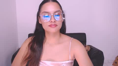 Snapshot of eve_rox18 chatting on January 8, 9:00 am Eve Rox18 online show from January 8, 9:00 am