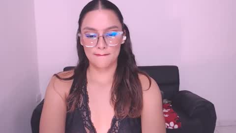 Snapshot of eve_rox18 chatting on January 14, 5:51 am Eve Rox18 online show from January 14, 5:51 am