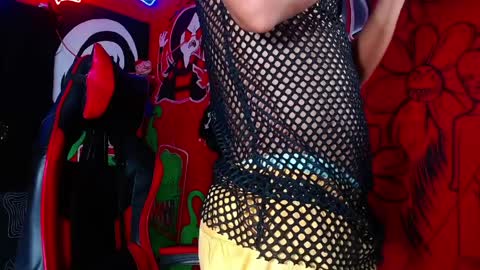 eve dark online show from April 12, 1:15 pm