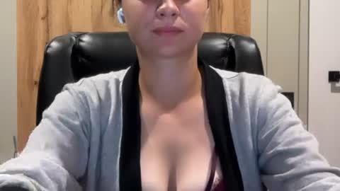 evelina0 online show from August 4, 9:22 pm