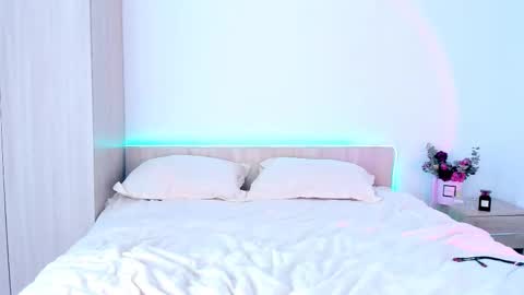 Evelina online show from March 6, 8:41 am
