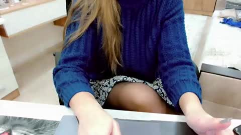 evelove online show from December 5, 5:11 pm