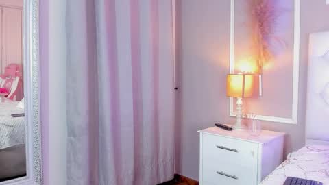 evelyn ebony online show from December 12, 11:28 am