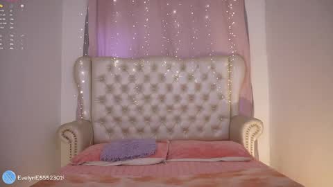 evelyn evelyn online show from April 19, 1:01 pm