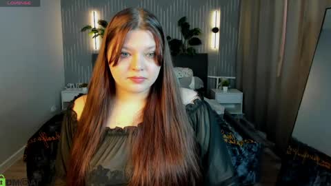 Evelyne Loo online show from April 29, 9:14 am