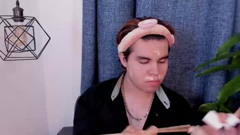 evelynn smith online show from March 12, 12:26 pm